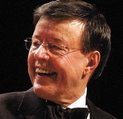 Gap Mangione Image